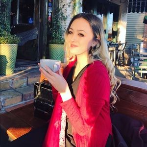 Meet your Posher, Elizabeth